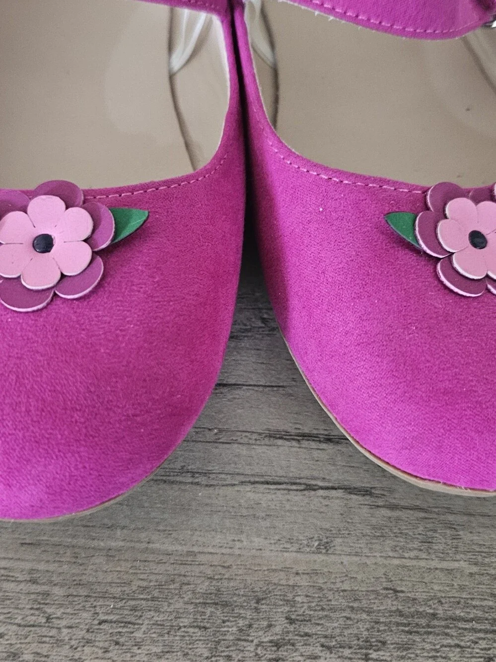 Gymboree size velcro